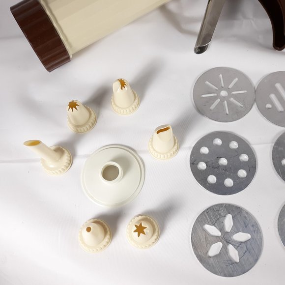 Cookie Press 6 Plates 6 Tips - Picture 3 of 9